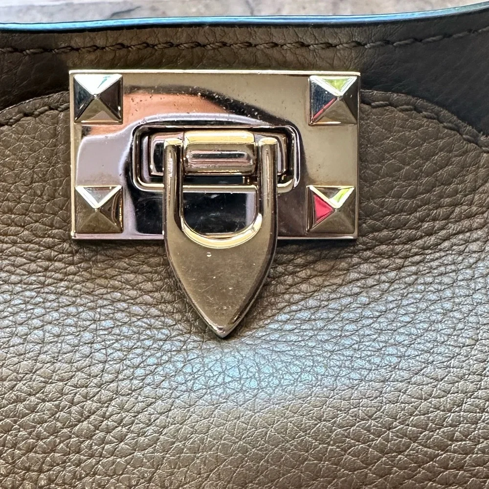 SOLD!!!! Valentino Medium Rockstud Leather Tote - Picture 14 of 16